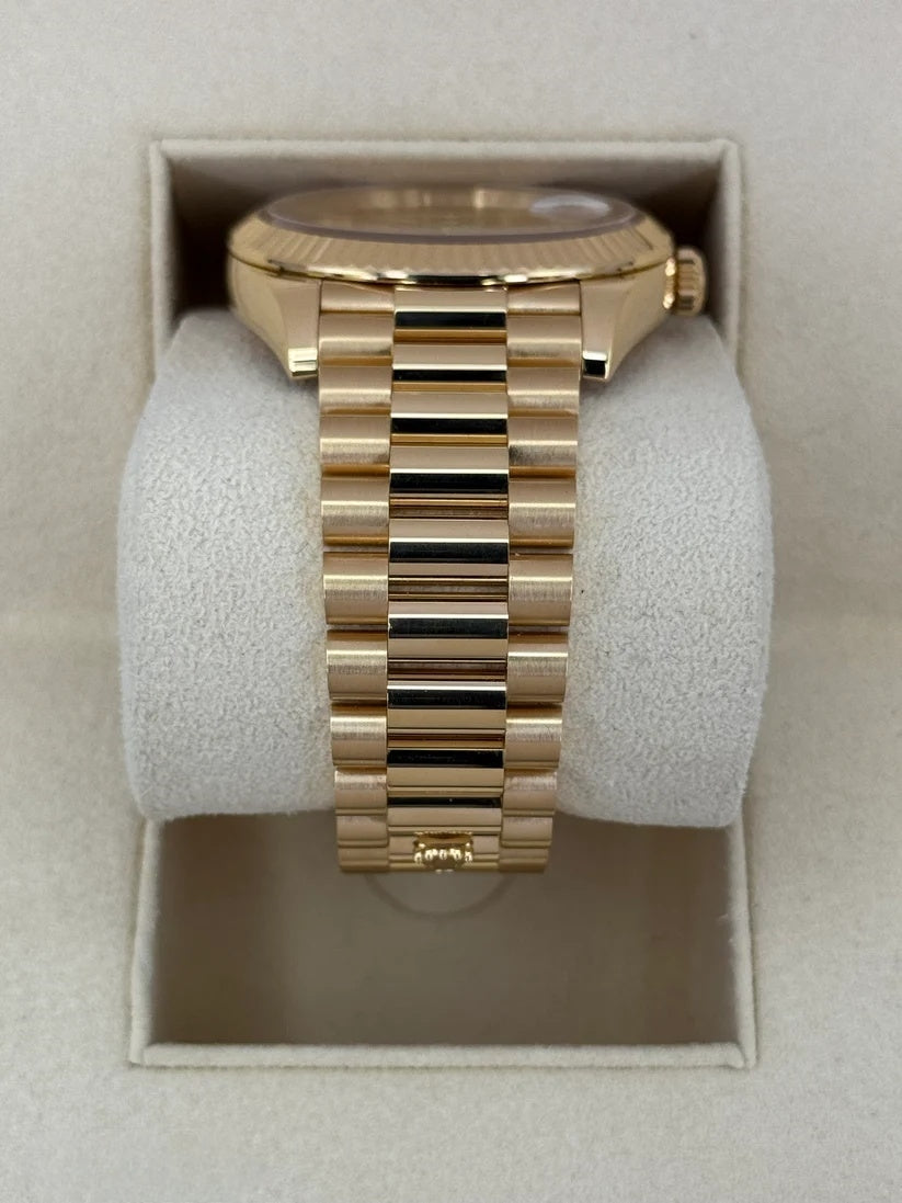 【1:1 Super Clone】  Day-Date "President" 40mm Yellow Gold Champagne Index Dial - 228238
