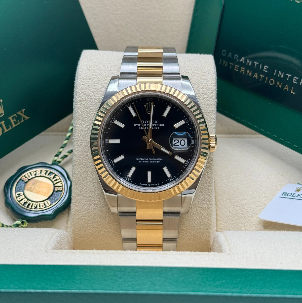 【1:1 Super Clone】  Datejust 41mm Two-Tone Yellow Gold Fluted Bezel Black Index Dial Jubilee - 126333